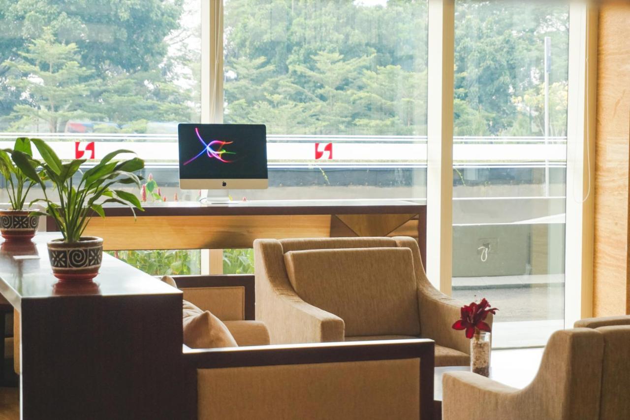 Swiss-Belcourt Serpong Luaran gambar