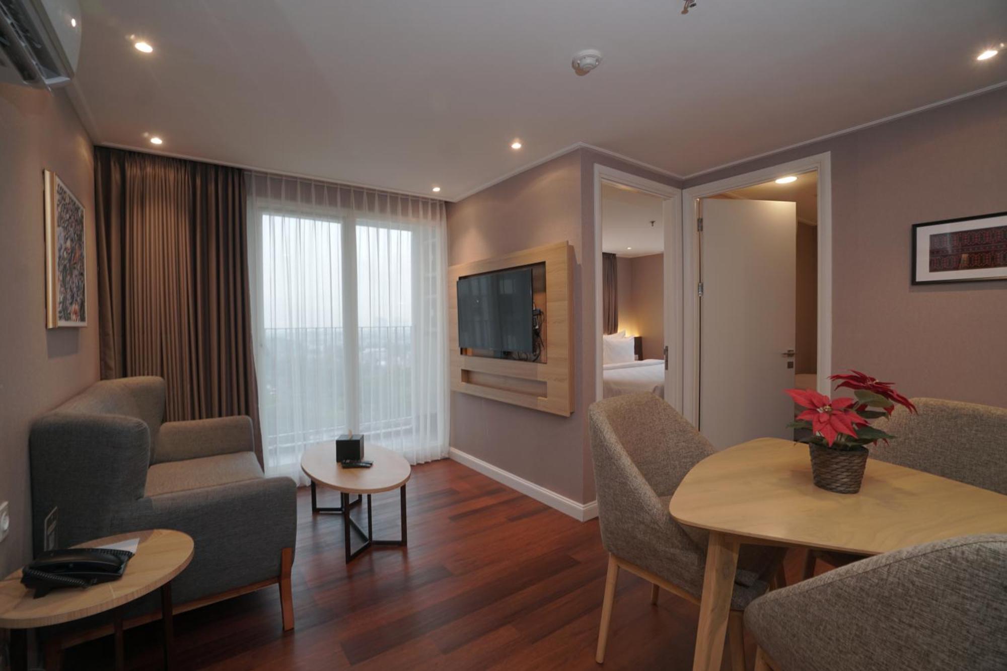 Swiss-Belcourt Serpong Luaran gambar
