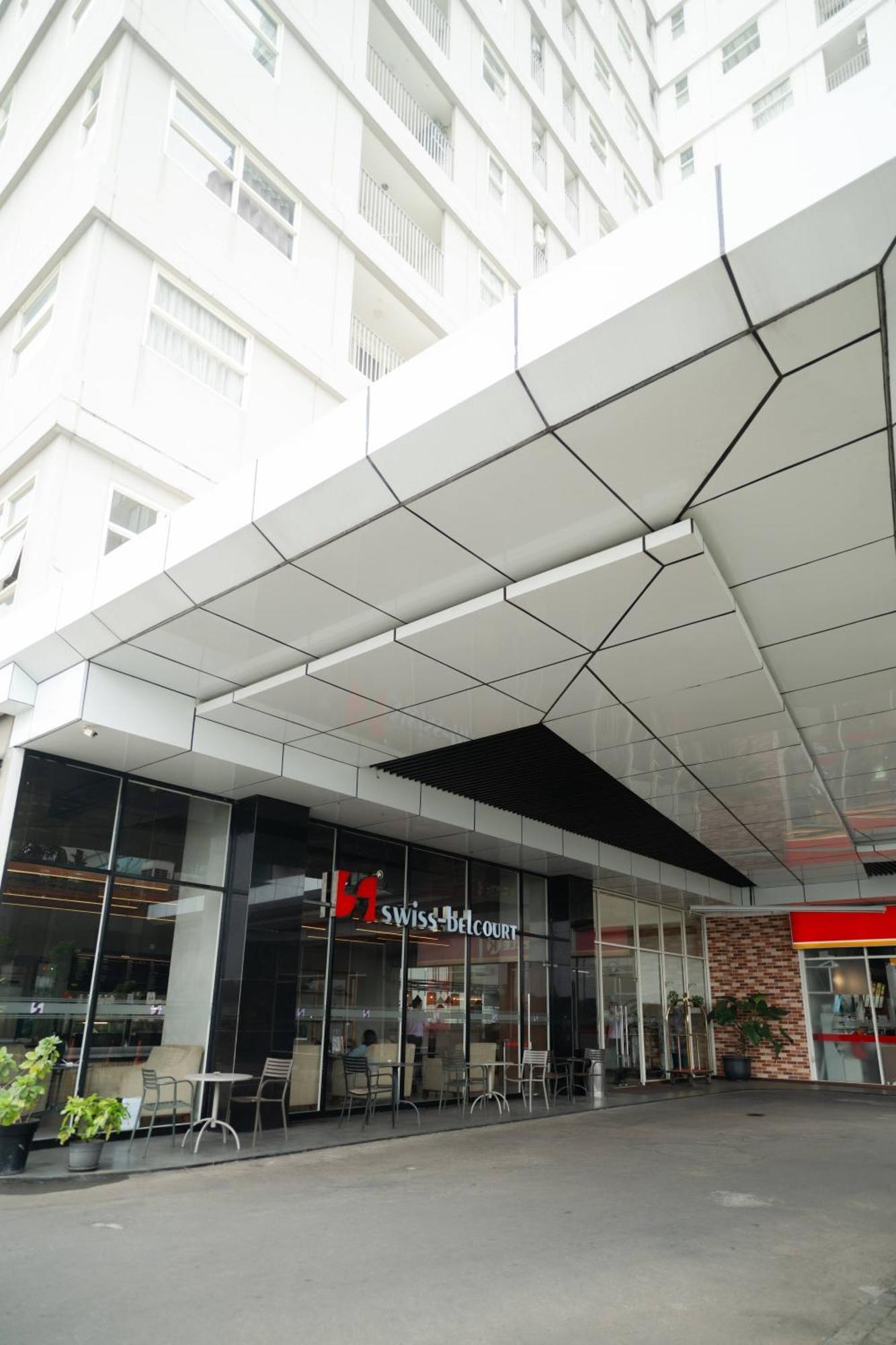 Swiss-Belcourt Serpong Luaran gambar