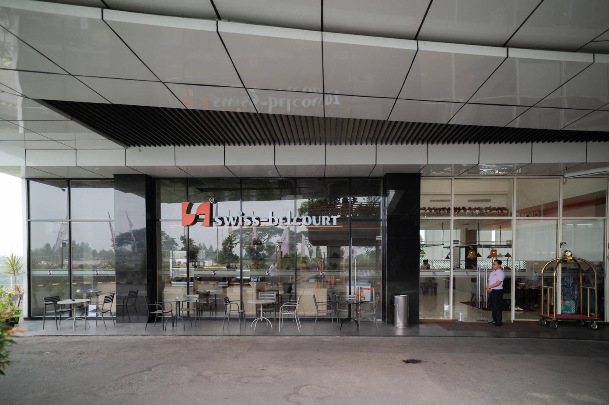 Swiss-Belcourt Serpong Luaran gambar
